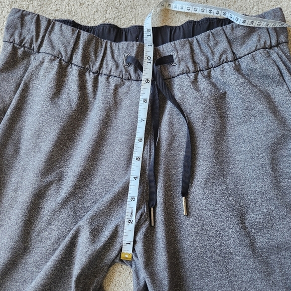 Lululemon On The Fly Pants Full Length Grey Office Scrubs Joggers Work Size 8 - Picture 10 of 15